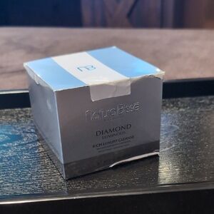 Natura Bisse Diamond Luminous Rich Luxury Cleanse